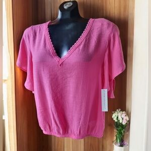 🆕️ Counterparts Pink Blouse with Lace Trim V-Neck And Ruffled Sleeves Size M